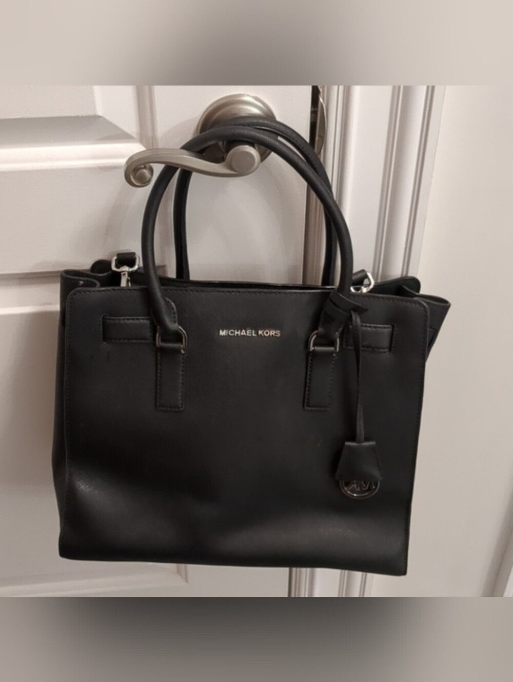 Michael Kors Dillon Satchel in black - Picture 14 of 14